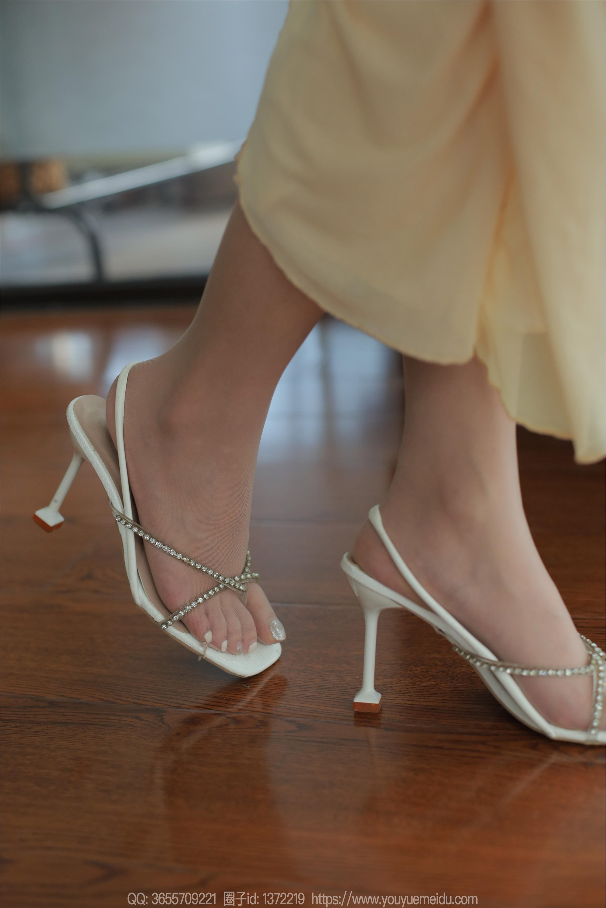 IESS异思趣向  2024.02.23 丝享家 1672 婉萍《黄色包臀裙（上）》